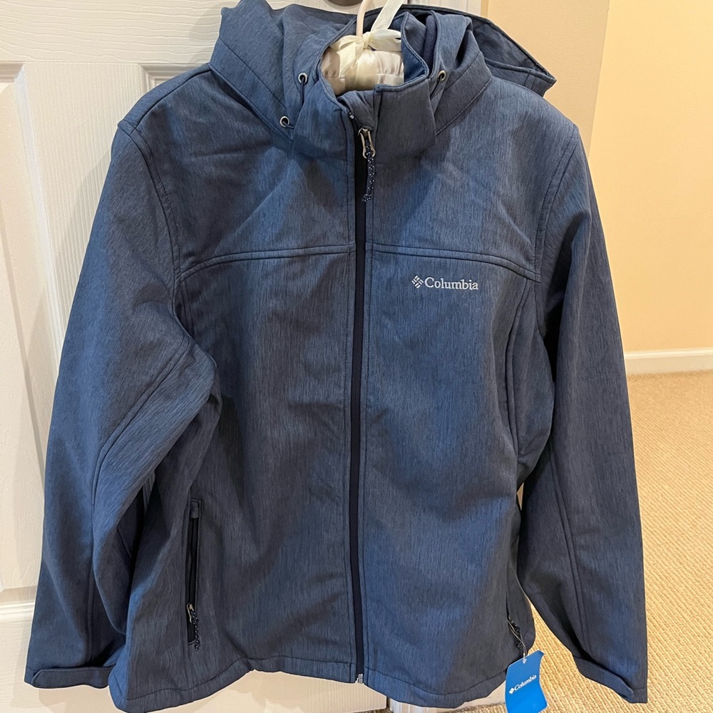 Columbia Women’s Softshell Jacket